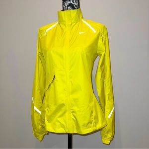 NIKE Storm-Fit Women’s Running Jacket in Reflective Neon Yellow